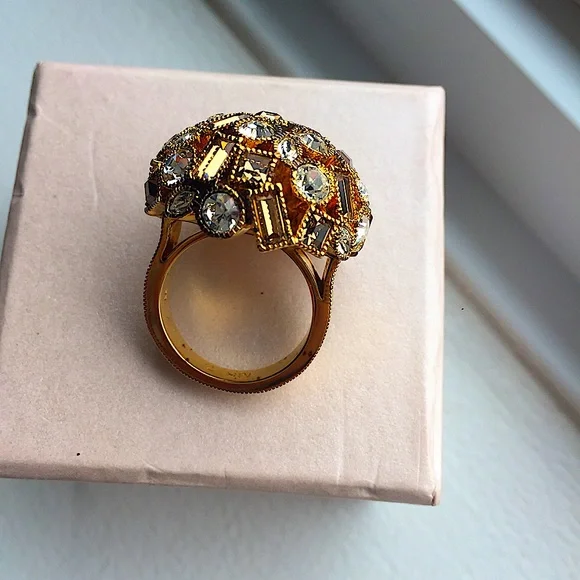 Encrusted Gold and Gem Thick Ring Size 9 - Picture 5 of 6